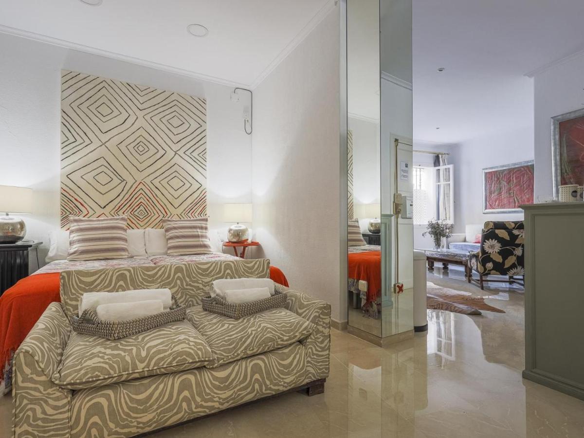 Rosario 10 Apartment Севиля Екстериор снимка